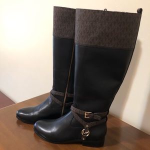MICHAEL KORS TWO TONE LEATHER BOOTS NEVER WORN